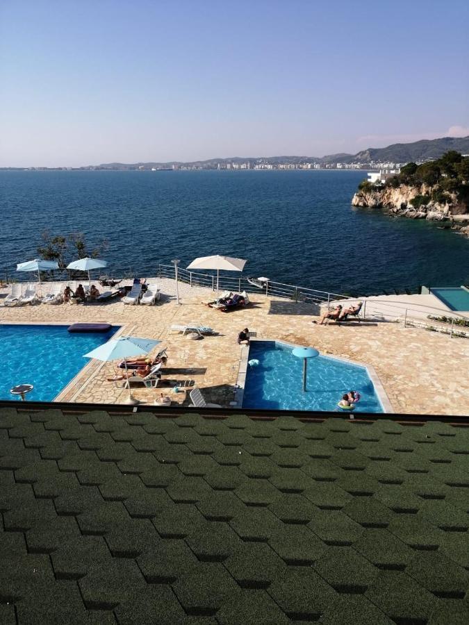 Vila Rina At Aquamarine Residence Vlorë エクステリア 写真