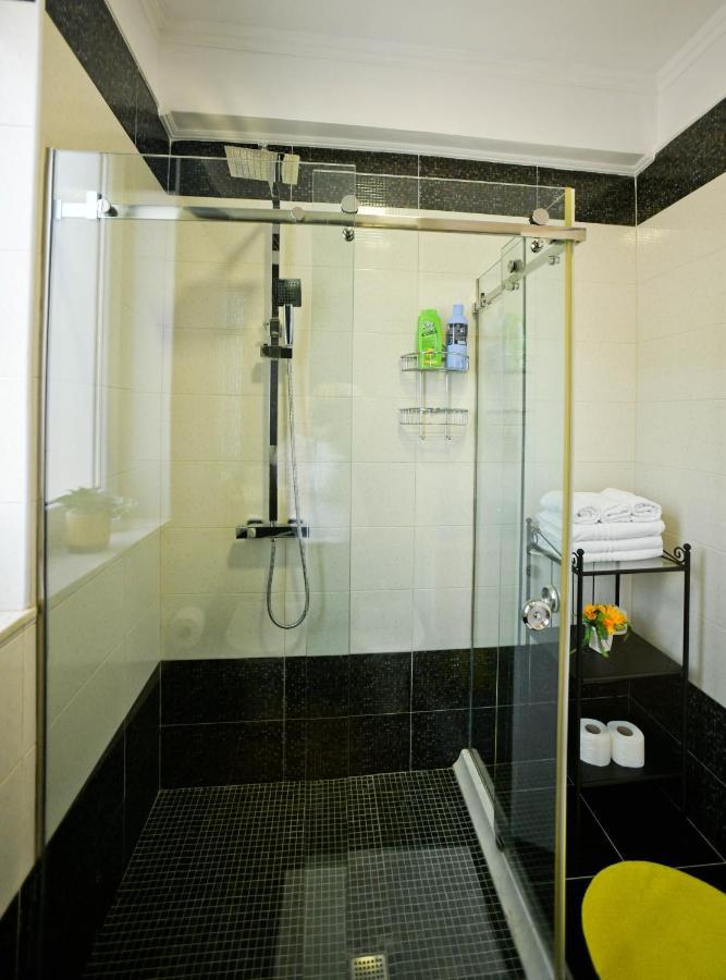 Vila Rina At Aquamarine Residence Vlorë エクステリア 写真