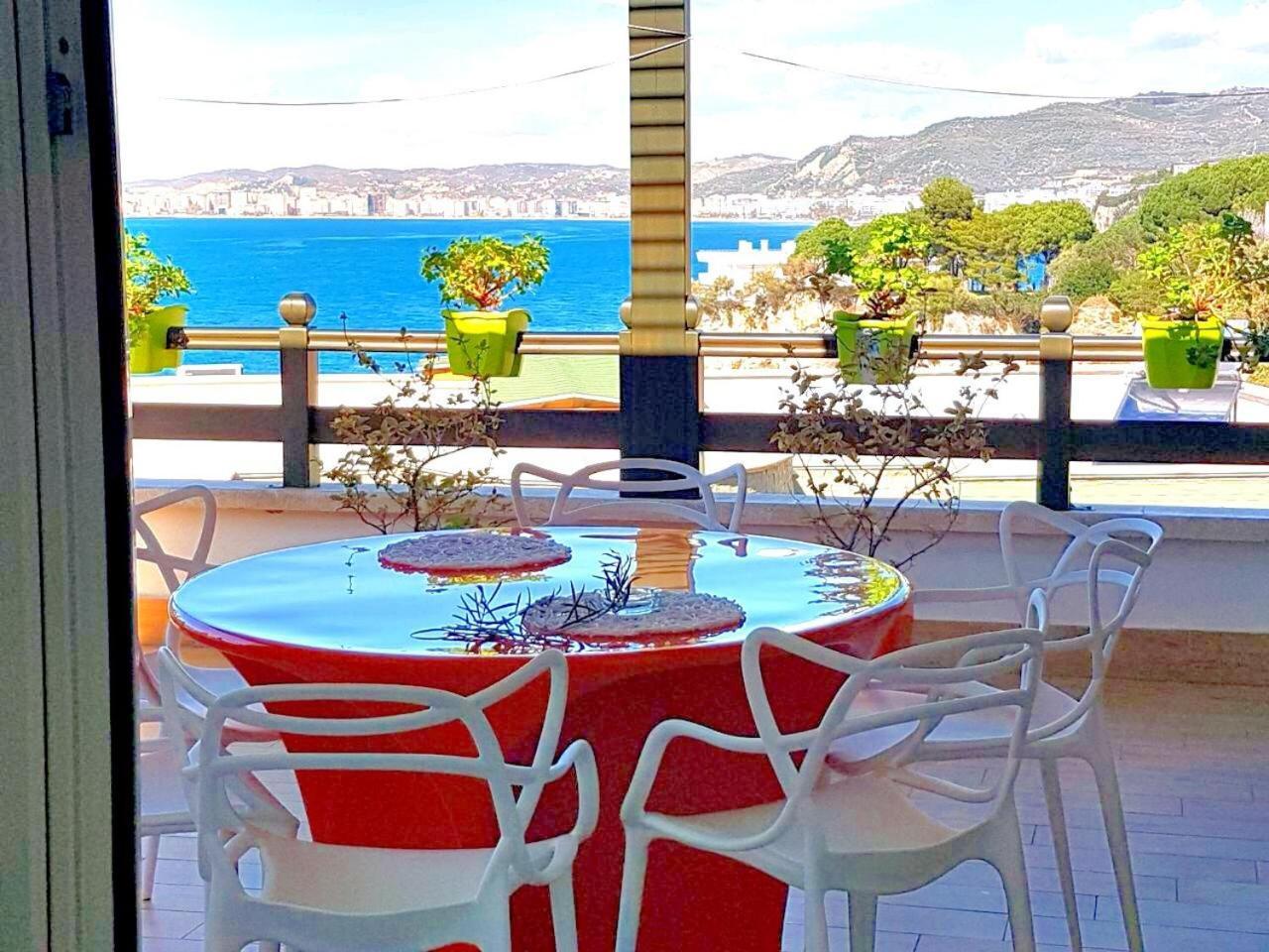 Vila Rina At Aquamarine Residence Vlorë エクステリア 写真