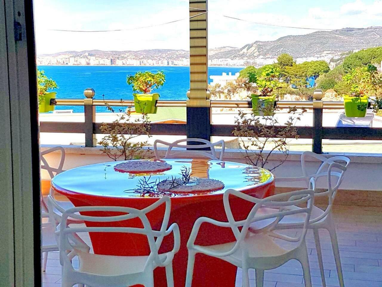 Vila Rina At Aquamarine Residence Vlorë エクステリア 写真